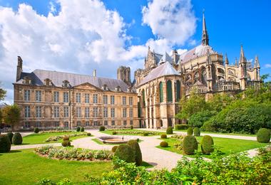 View of the outside of Notre-Dame de Reims on a sunny day